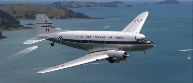 Fly DC-3 Putting the Ritz on Topside