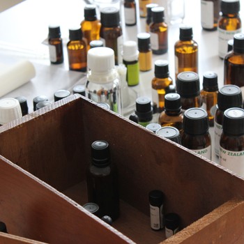 Studio One Toi Tū - Perfume-Making Workshop (Kids Only)