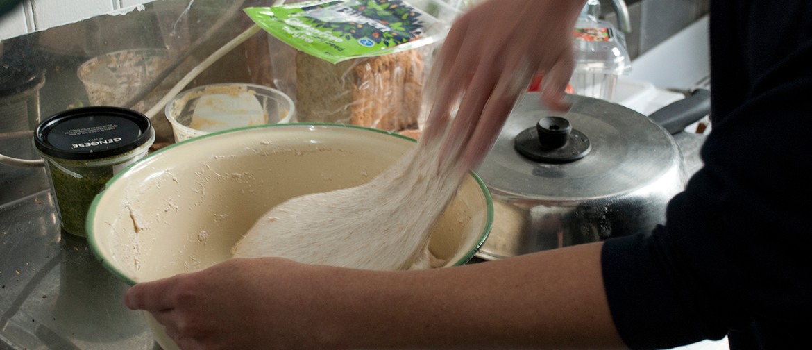 Tunu Paraoa/Making Bread