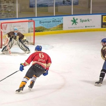 Queenstown Ice Hockey League