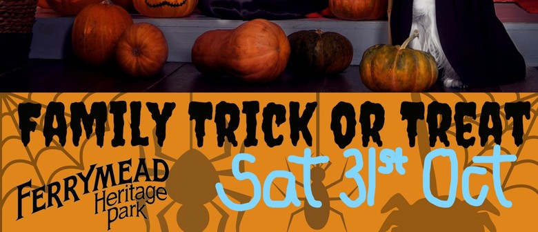 Halloween Family Trick Or Treat