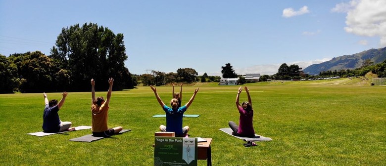 Outdoor Yoga at Waikanae Park