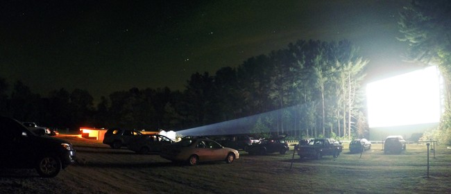 Summer in the park DRIVE-IN Movie - Jurassic Park