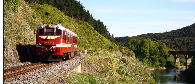 Railcar Trip through the Gorge