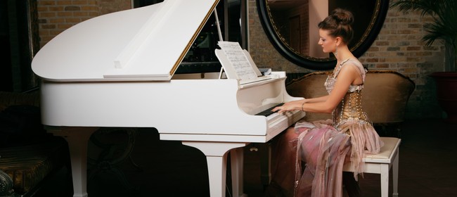 Kinga Krupa plays piano music by Liszt and Debussy
