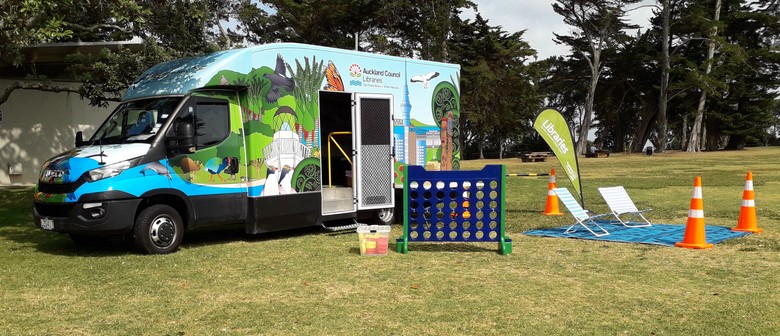 Mobile Library Waterview Reserve Pop Up