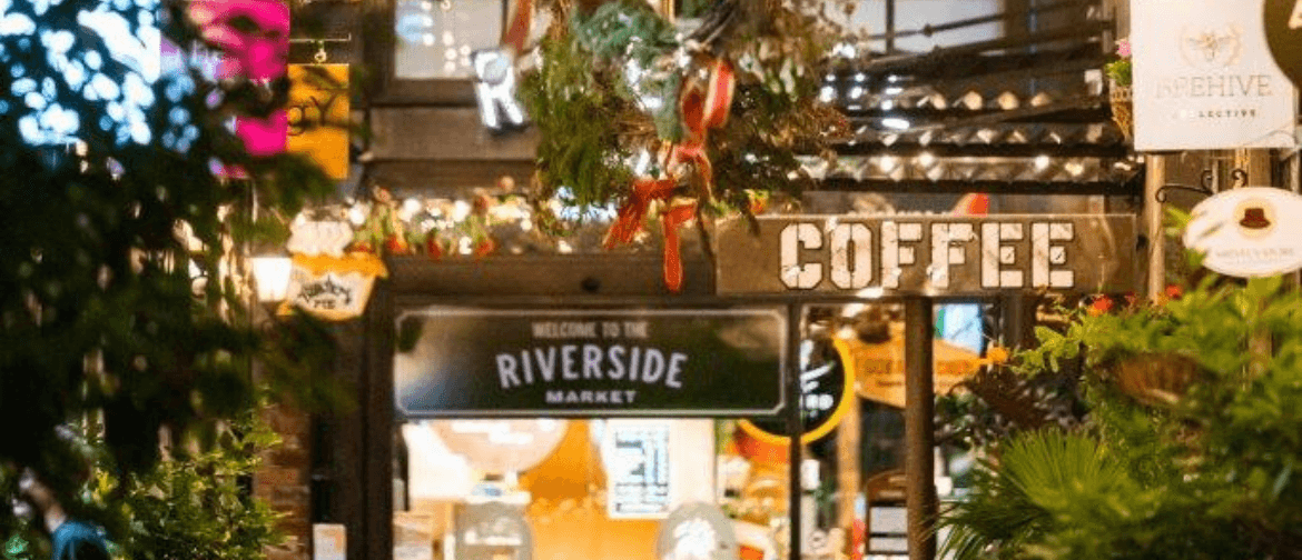 Riverside Lanes: Late Night Christmas Shopping