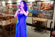 Image for event: Serena Luo 3 Languages Show and Meal Package