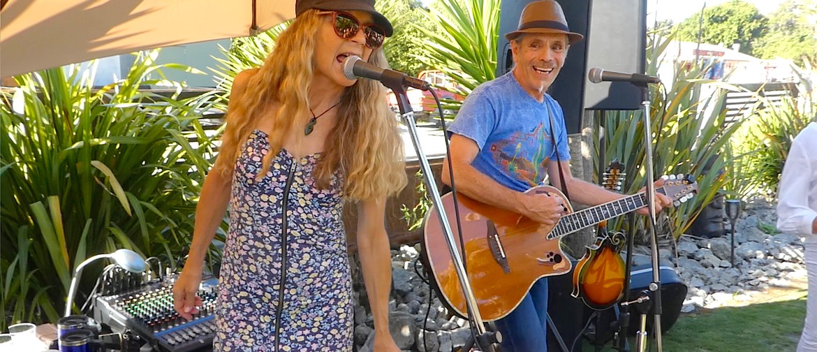 Gypsy Pickers at Molly B's, Pohara