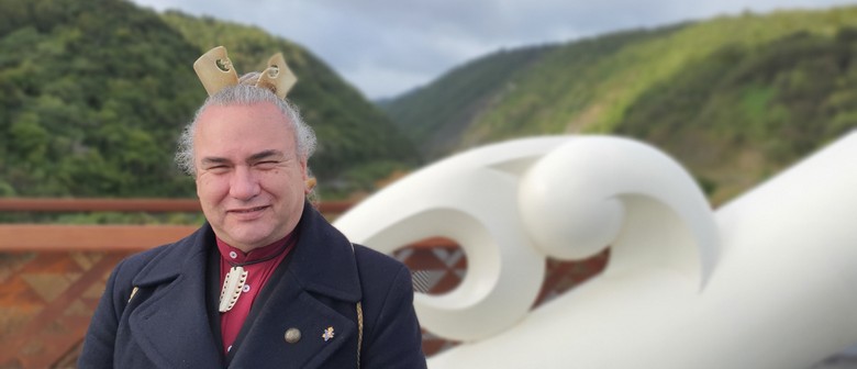 Te Hīkoi Toi