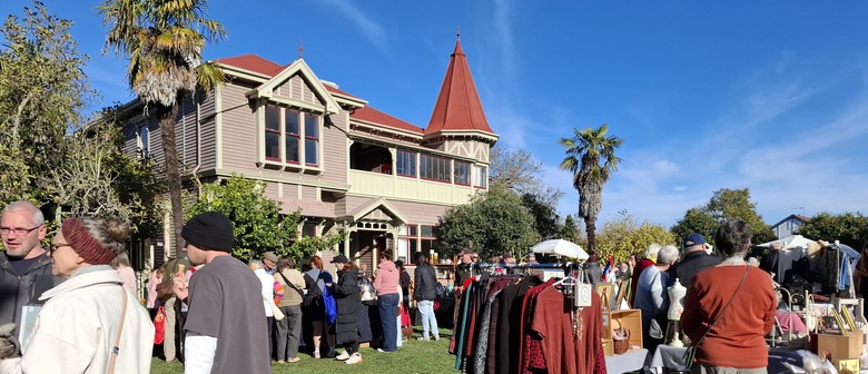 Vintage Market Avebury House