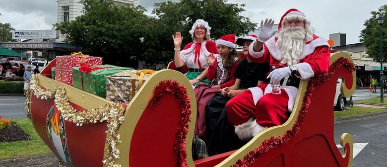 New World Cambridge Christmas Parade