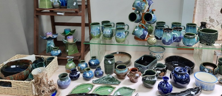 Christmas Pottery - 2 Weekends - Woolshed Potters Club