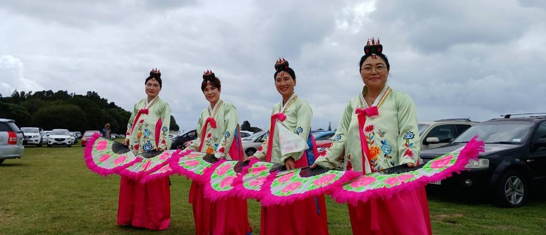 Korean Fan Dance with TKCCT
