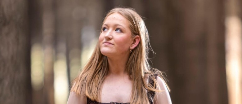 Sunday Sessions - Music with Maddison Connor!