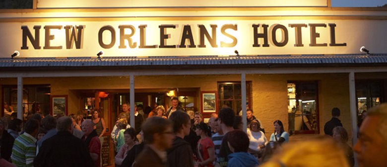 Queenstown casino opening hours